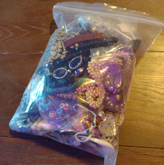 Jewelry - Quality Mixed Jewelry Lot Vintage-Modern Awesome Crafting Mix! 3 lbs